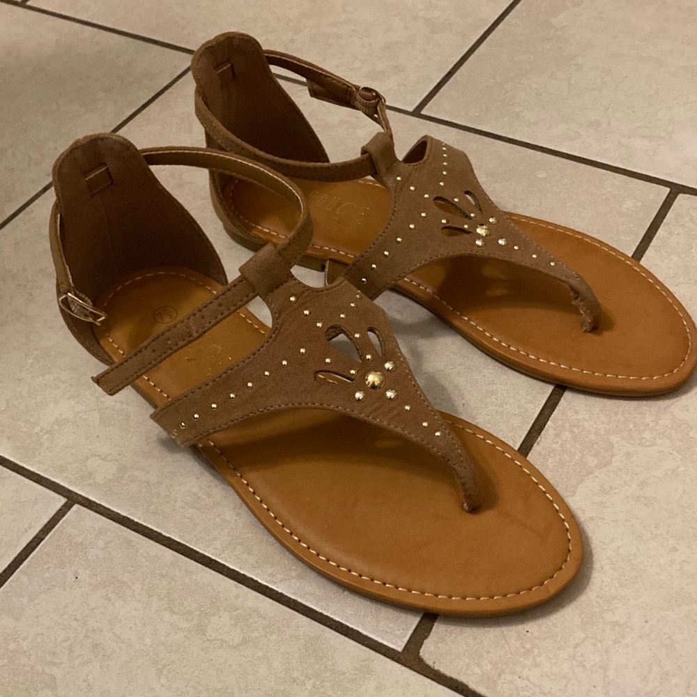 Rouge! Tan Suede Women's Sandals